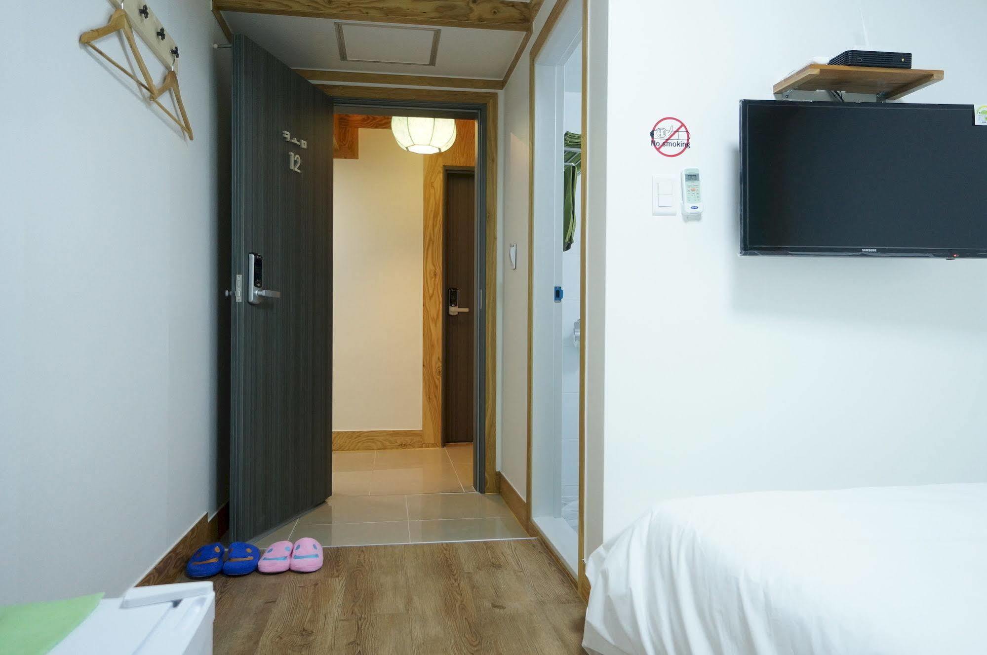 Mini Hotel Dalkom In Dongdaemun Seúl Exterior foto