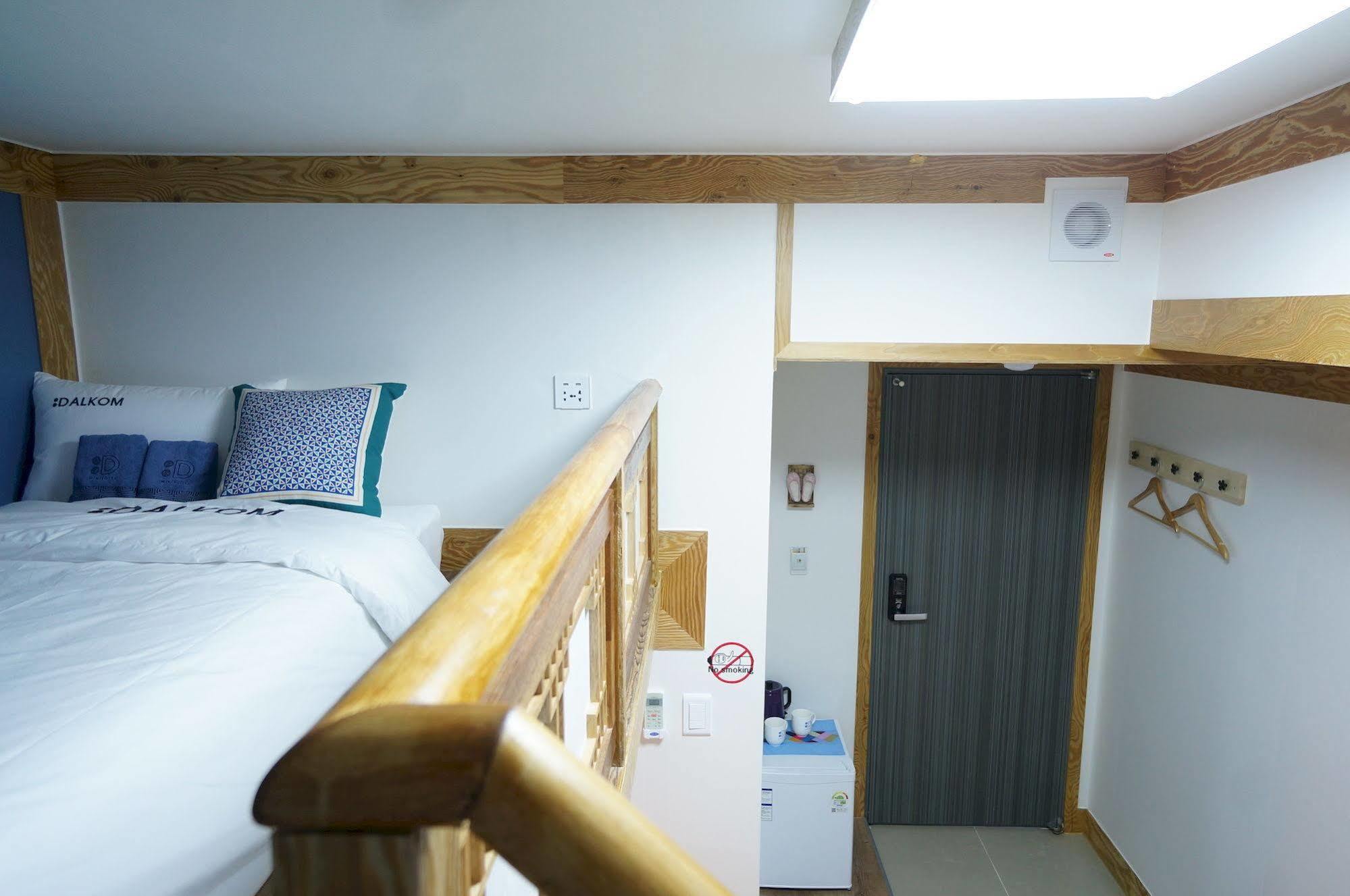 Mini Hotel Dalkom In Dongdaemun Seúl Exterior foto