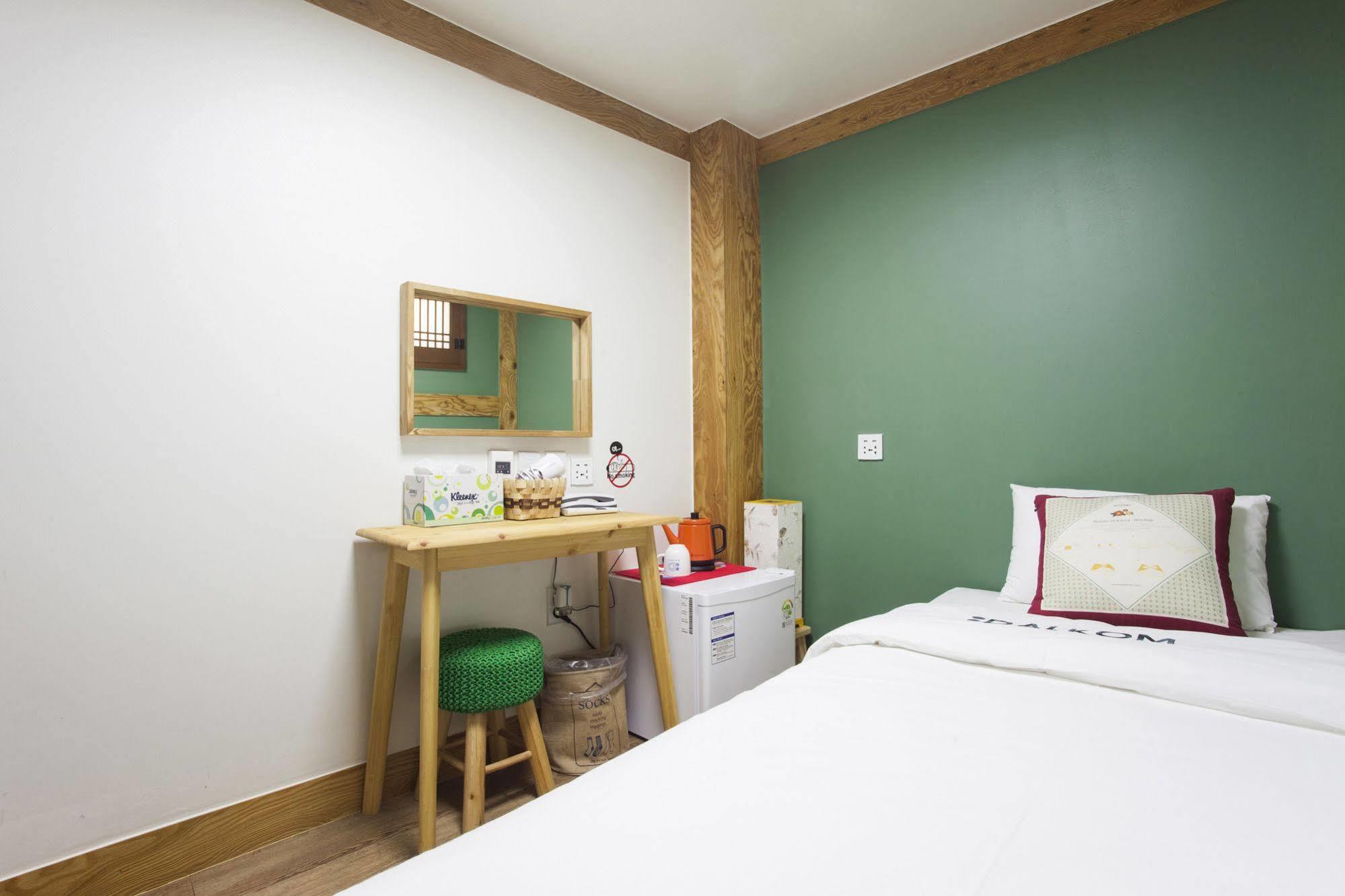 Mini Hotel Dalkom In Dongdaemun Seúl Exterior foto